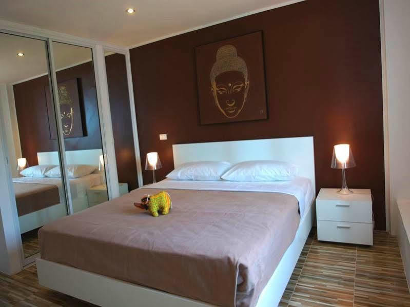 Lotus Art Guesthouse Pattaya Dış mekan fotoğraf